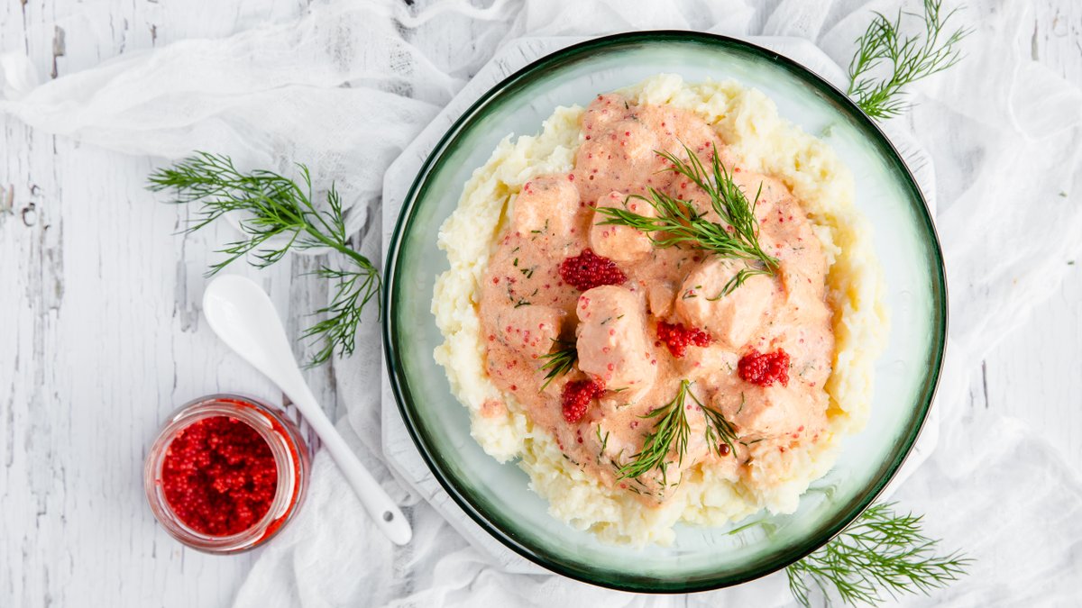 Krämig laxgryta med smak av hummer och dill