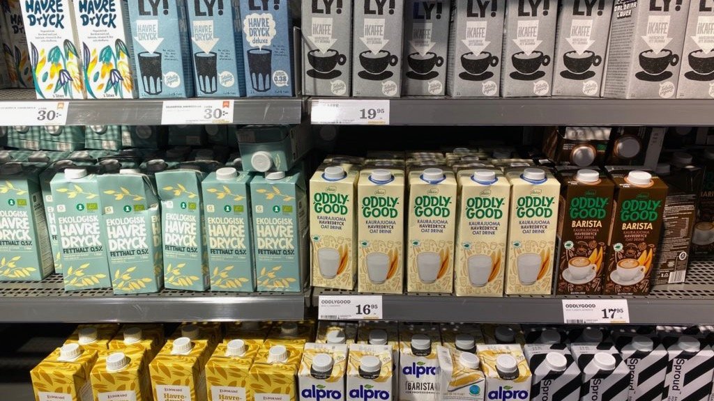 Innehåller alla havredrycker maltos? Och vem äter resterna som silas bort i produktionen?