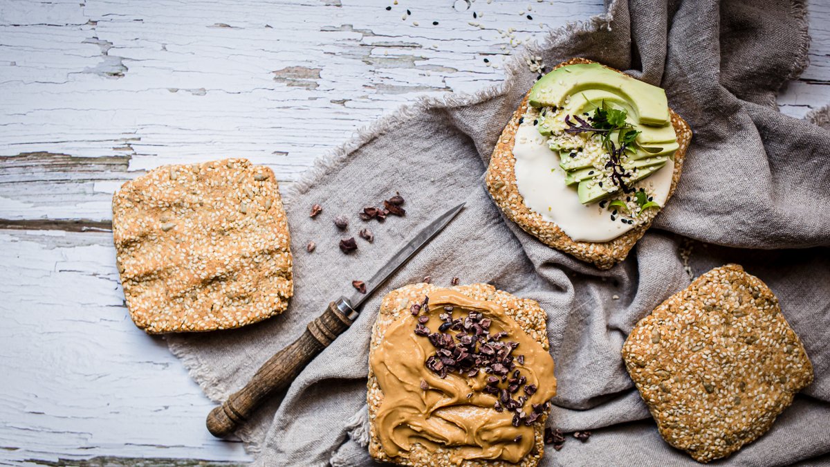 Videorecept: Glutenfria sesamrutor