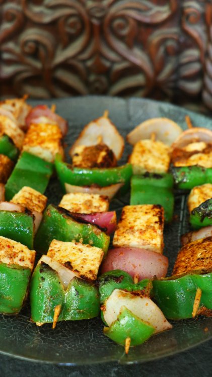 Paneer tikka med tandoorikrydda