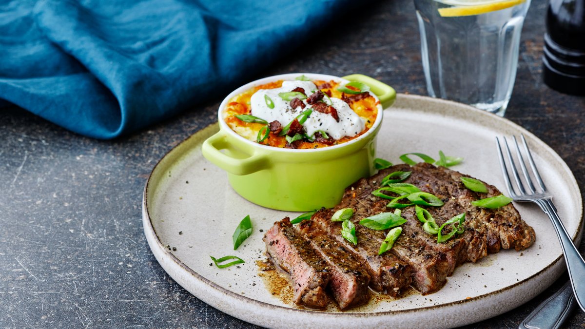Entrecôte med lyxig blomkålsgratäng