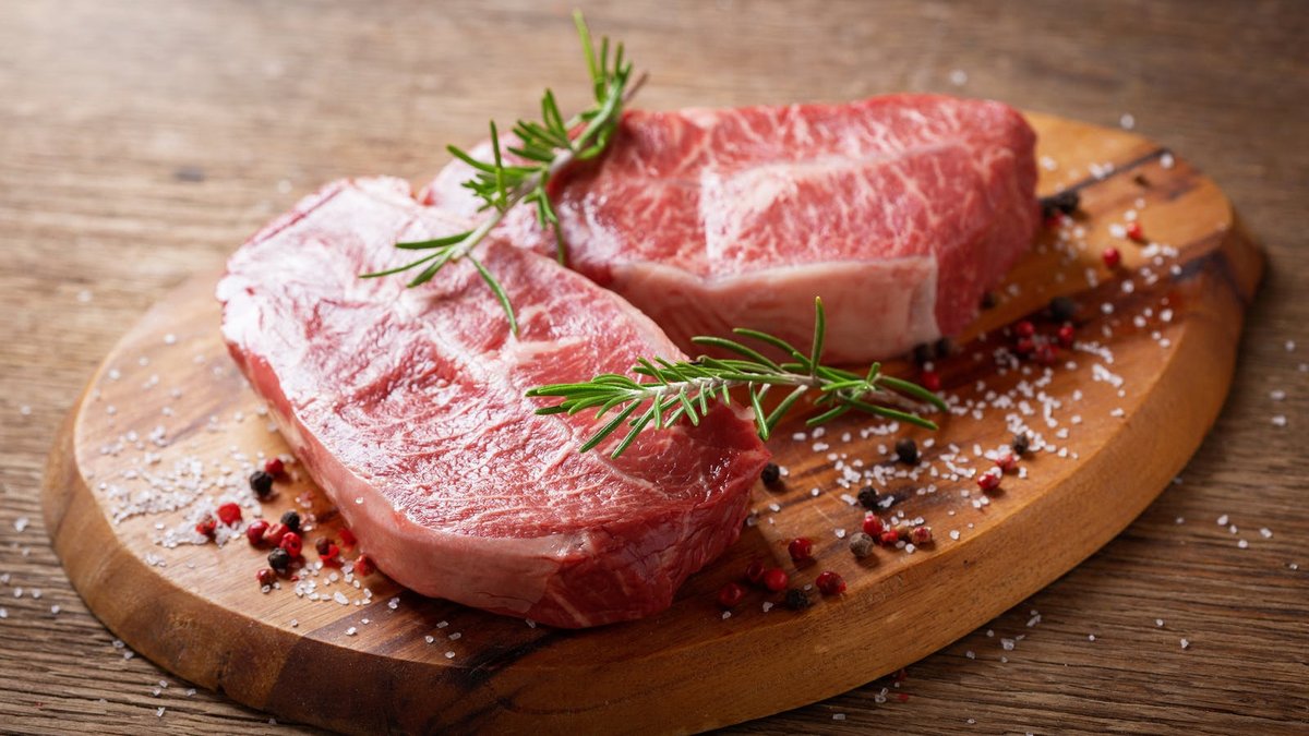 Svag forskning placerar återigen rött kött i heta stolen