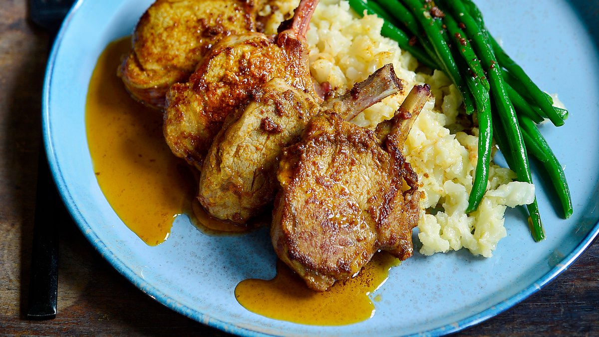 Lammkotletter med krämig blomkål och stekta haricots verts