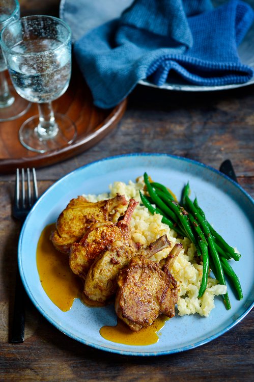 Lammkotletter med krämig blomkål och stekta haricots verts