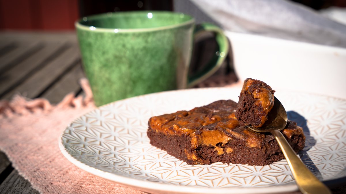 Proteinrika LCHF-brownies med jordnötssmör
