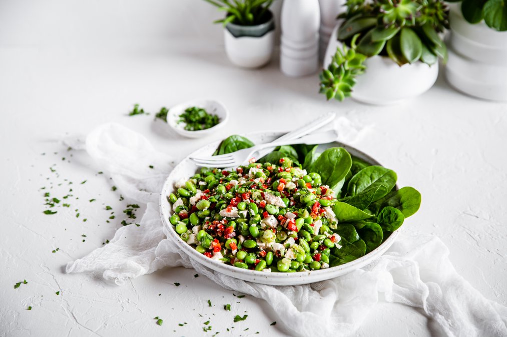 Proteinrik sallad med edamamebönor och fetaost
