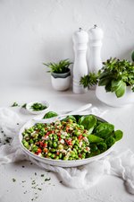 Proteinrik sallad med edamamebönor och fetaost
