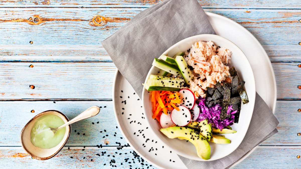 LCHF-sushi in a bowl