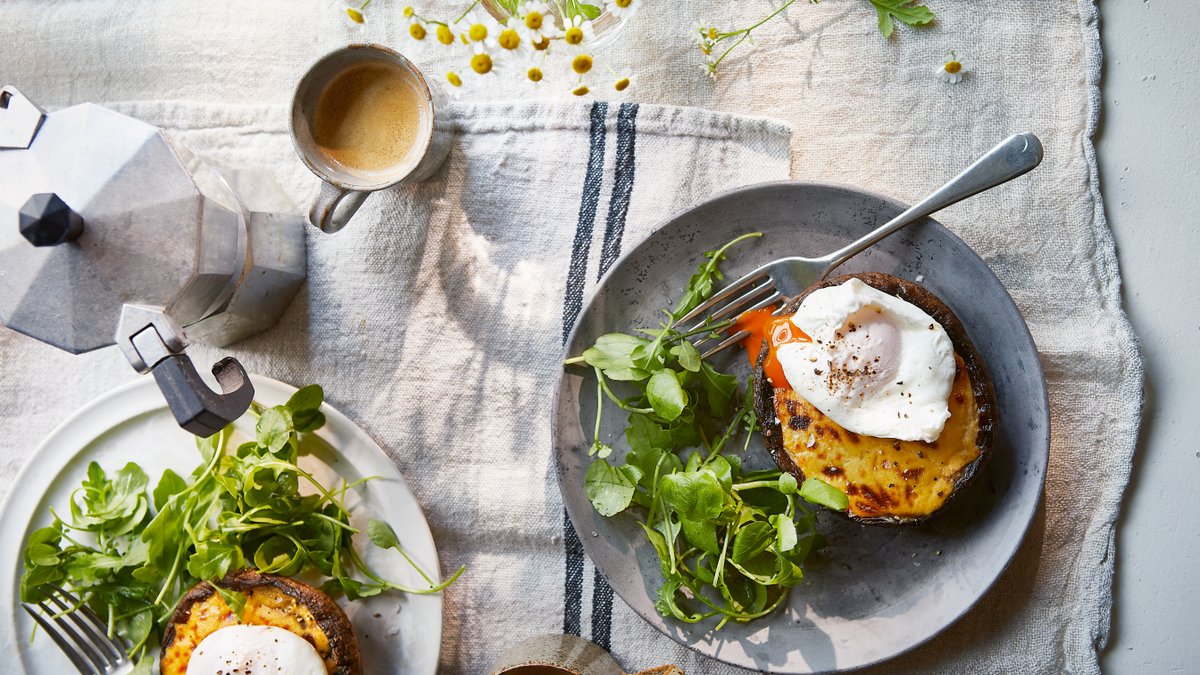 Gratinerad portabello med pocherat ägg