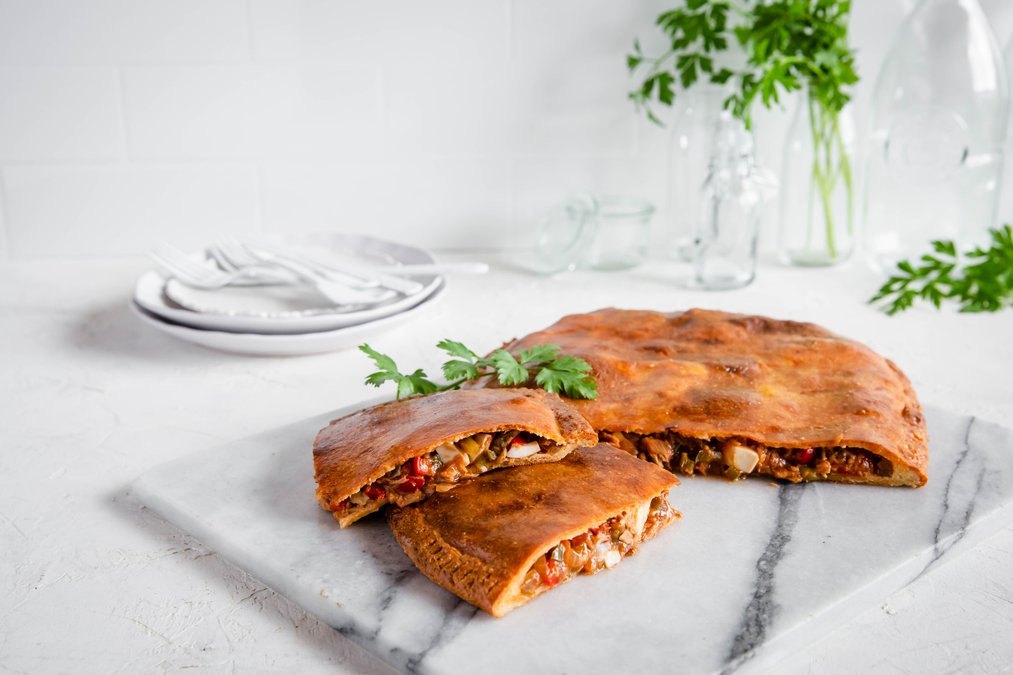 Spansk LCHF-pirog med tonfisk (empanada gallega)