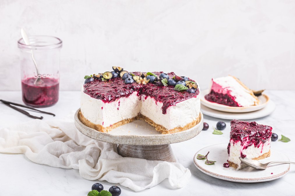 Sockerfri cheesecake med bärkompott