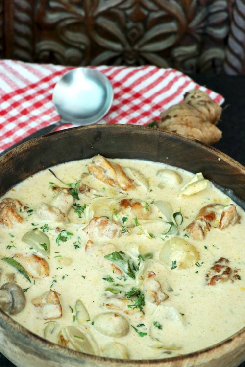 Kerala kycklinggryta med curry och kokosgrädde