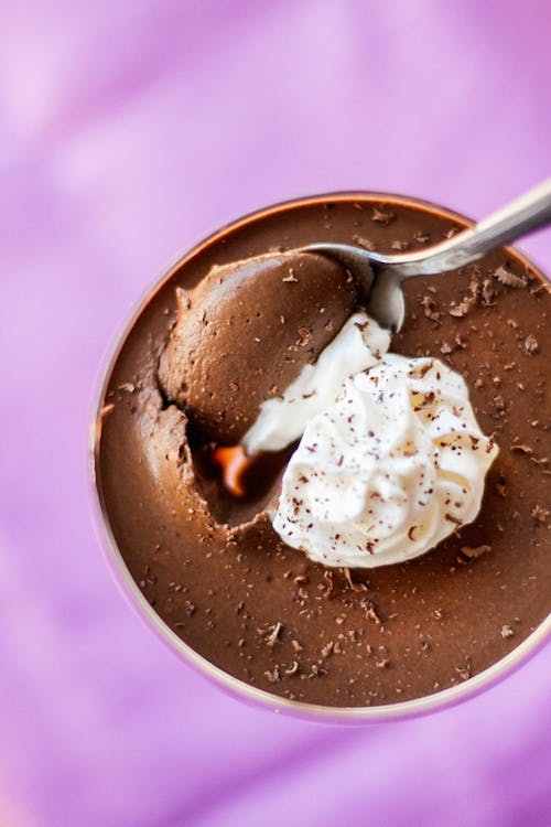 Low-carb coconut and chocolate pudding