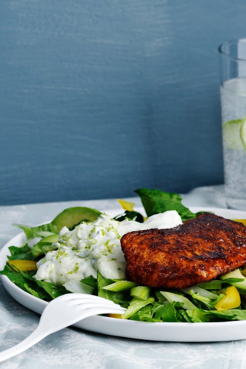 Tandoori salmon with cucumber sauce