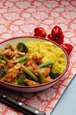 Low carb curry chicken with cauliflower rice