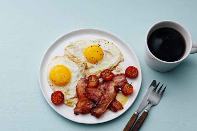 Classic Bacon and Eggs - Keto Breakfast Favorite
