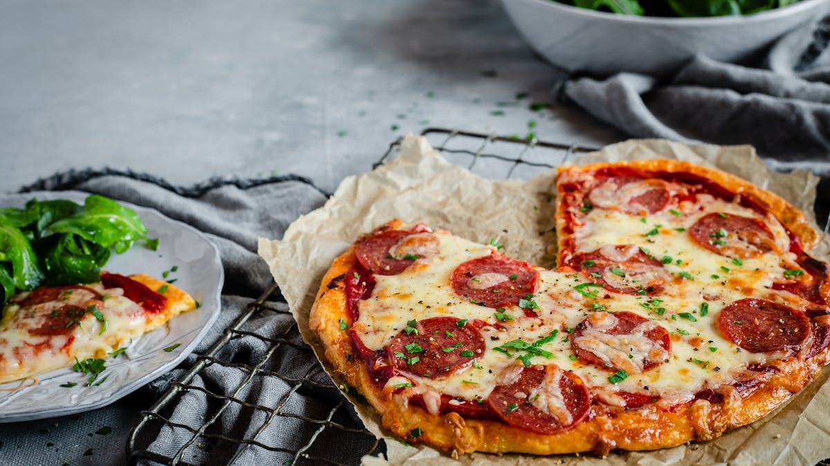 Cooking video: Keto pizza