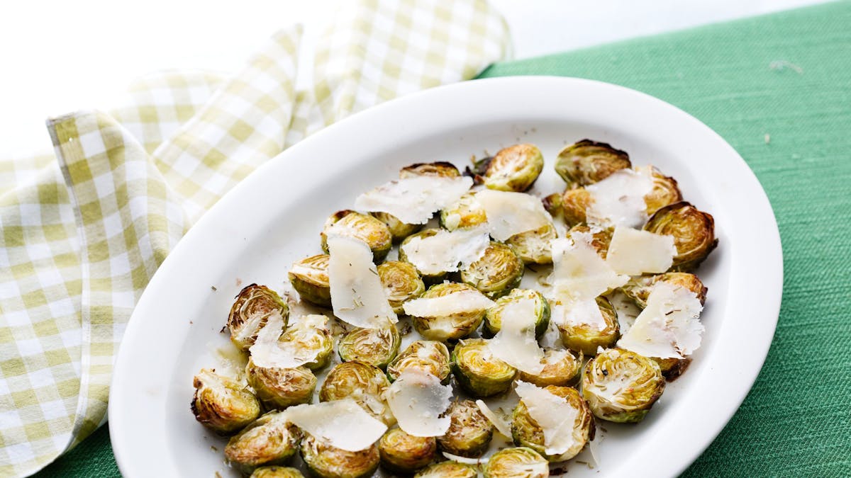 Oven-roasted Brussels sprouts with parmesan cheese
