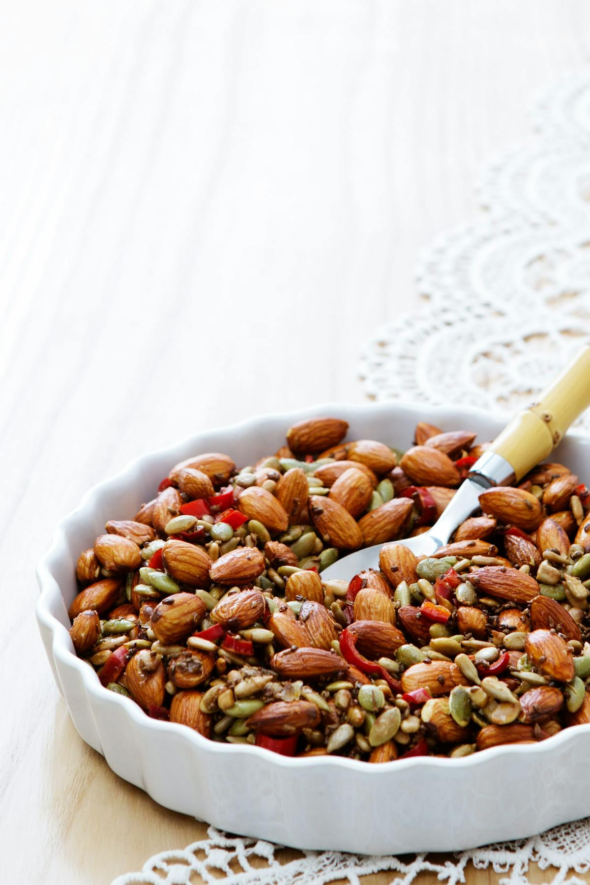 Spicy almond and seed mix