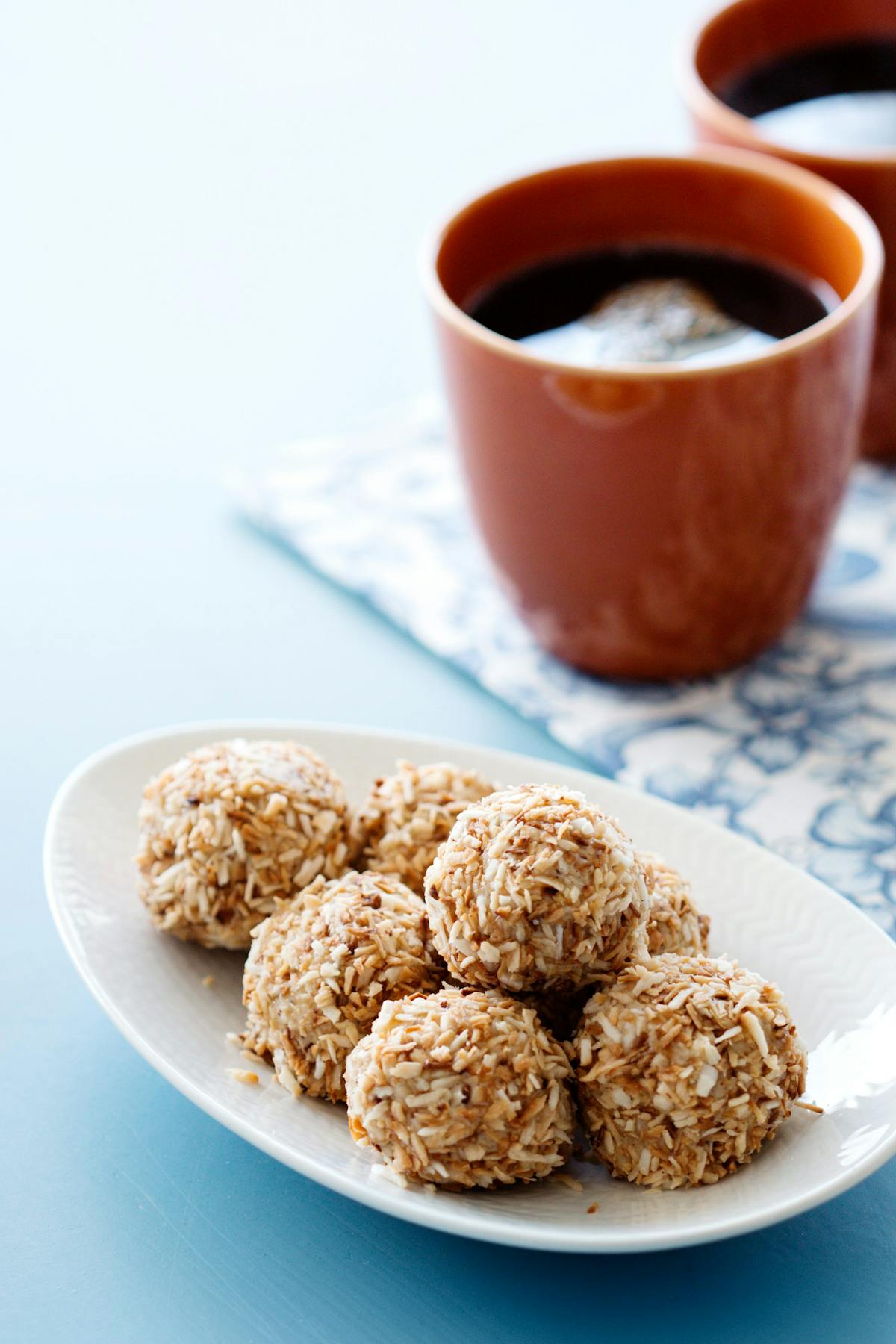 Cinnamon and cardamom fat bombs
