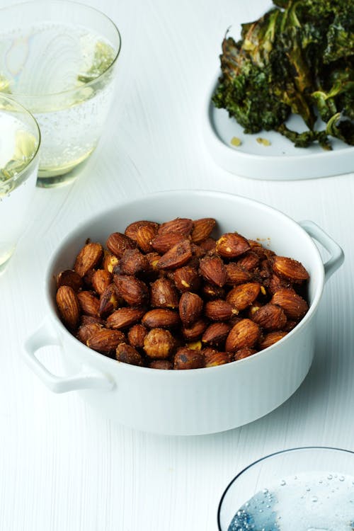 Spicy keto roasted nuts