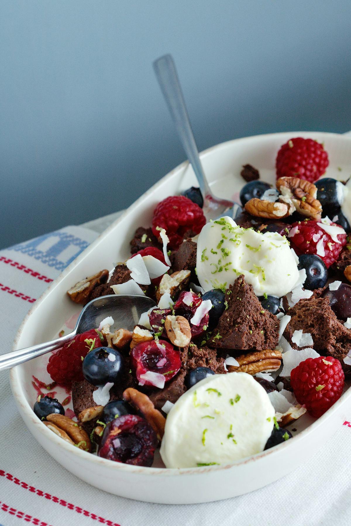 Low carb chocolate mess with berries and cream