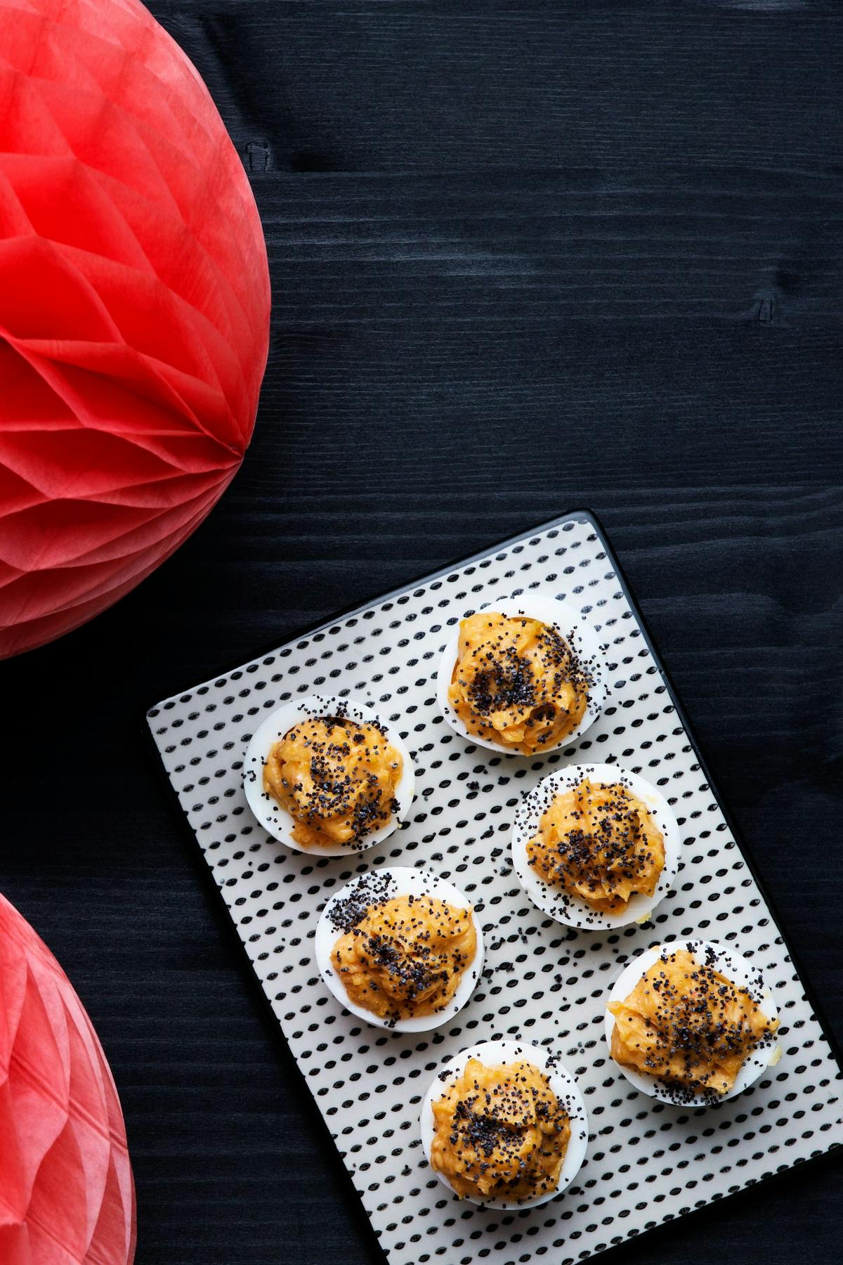 Spicy keto deviled eggs