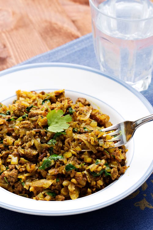 Red curry cabbage and pork stir-fry