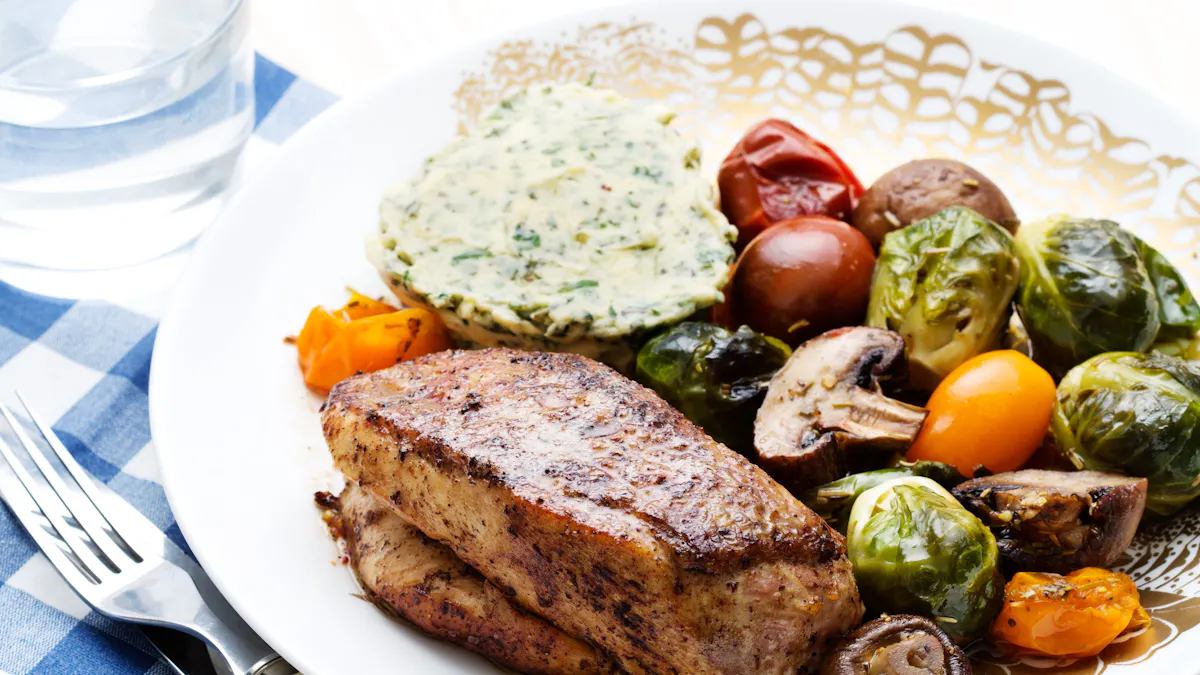 Keto chicken with roasted vegetables tricolore
