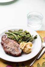 Keto chops with green beans and avocado
