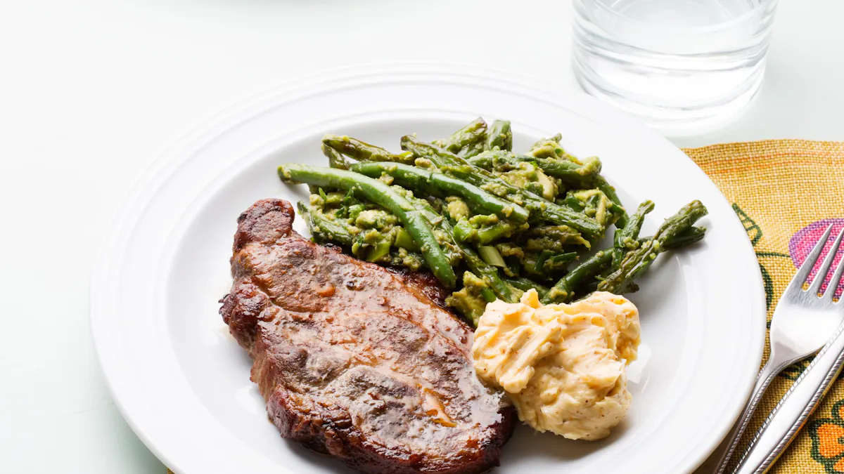 Cooking video: Keto chops with green beans and avocado