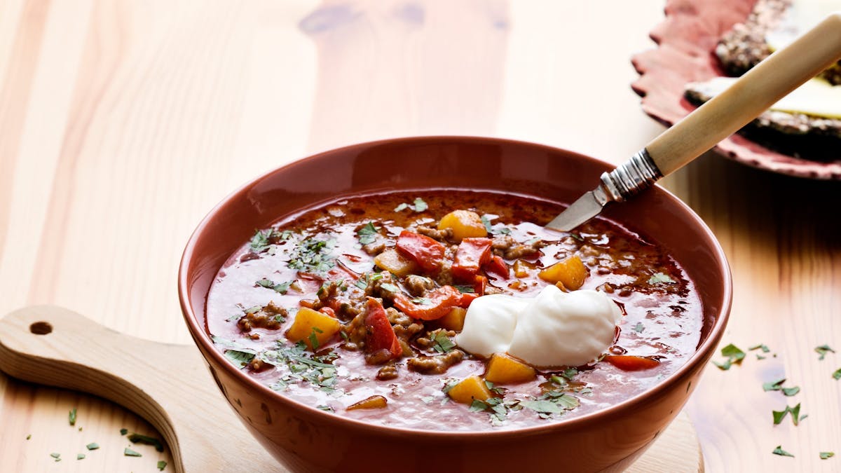 Low-carb Hungarian Goulash soup