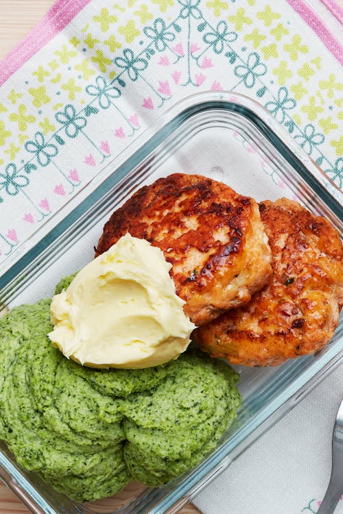 Keto salmon burgers with mash and lemon butter