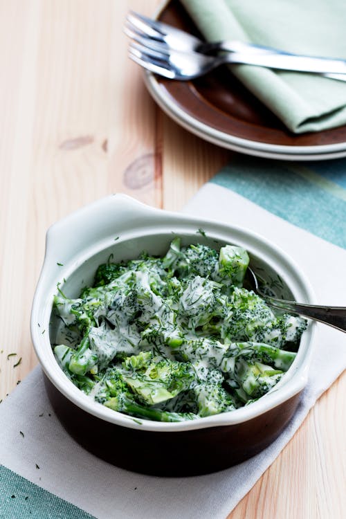 Broccoli salad with fresh dill