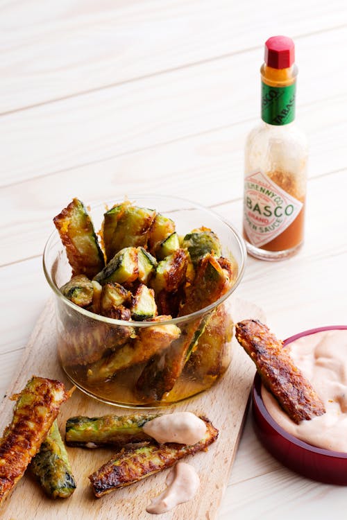 Keto zucchini fries with spicy tomato mayo