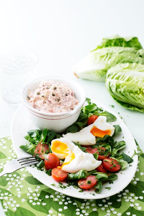 Keto tuna salad with poached eggs