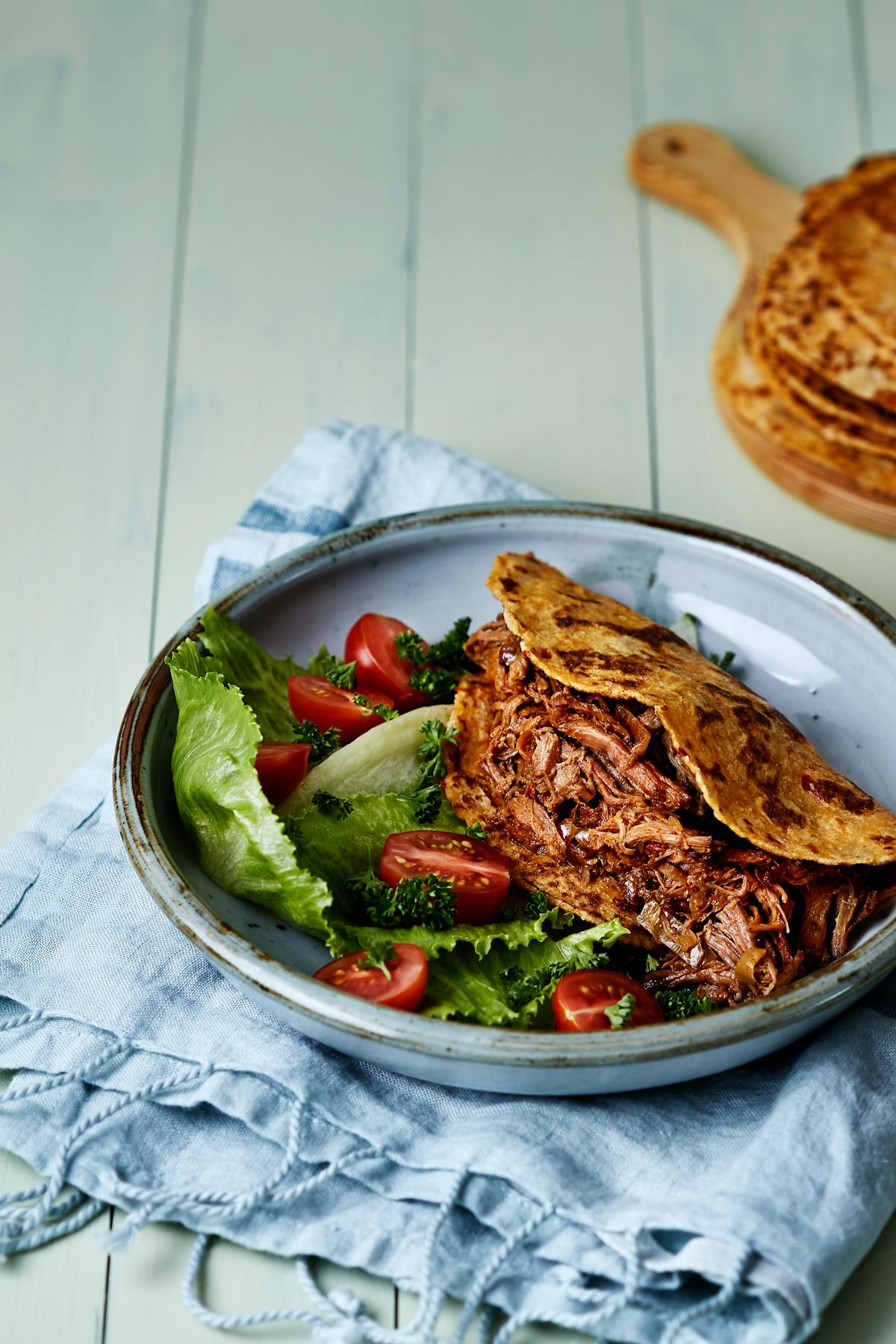 Pulled Indian beef with low-carb roti bread