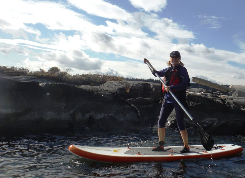 Anne paddle board