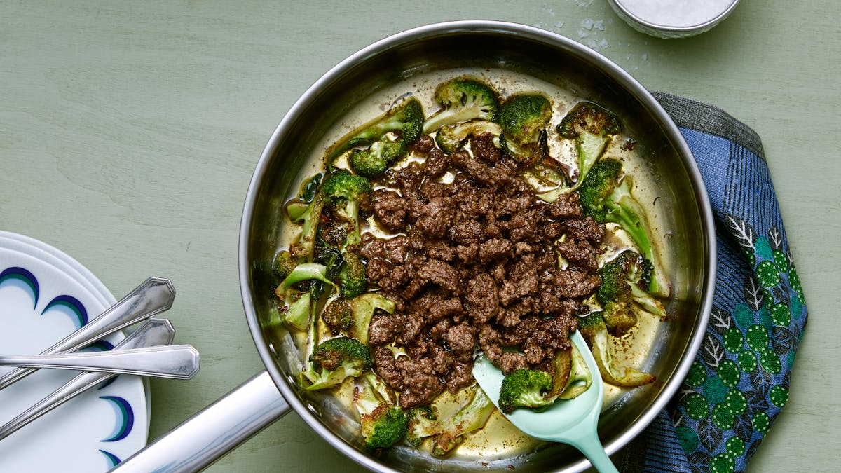 Keto ground beef and broccoli