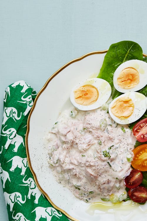 Keto tuna salad with boiled eggs