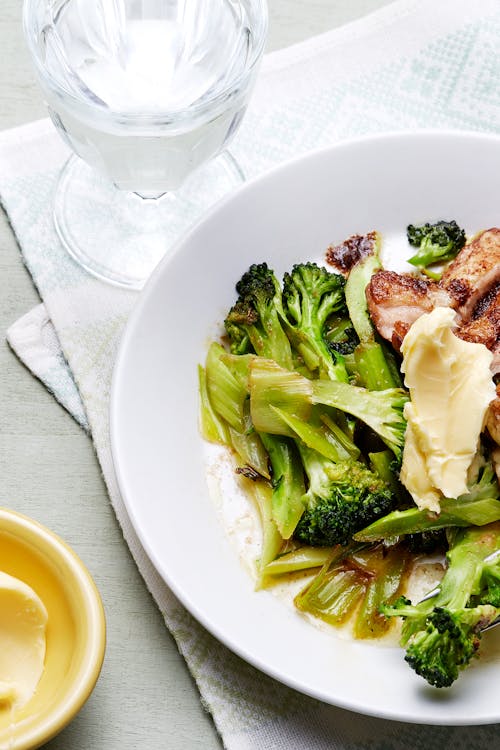 Keto fried chicken with broccoli and butter