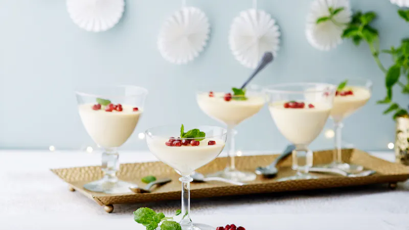 Keto Vanilla Pannacotta - Creamy and Luxurious