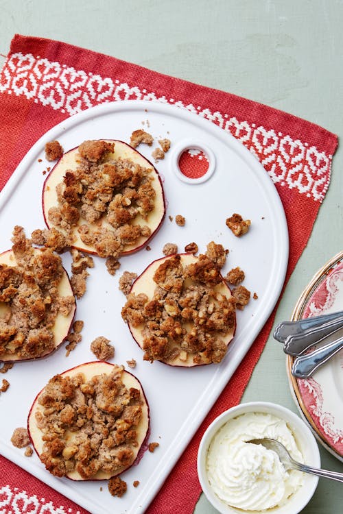 Low carb baked apples