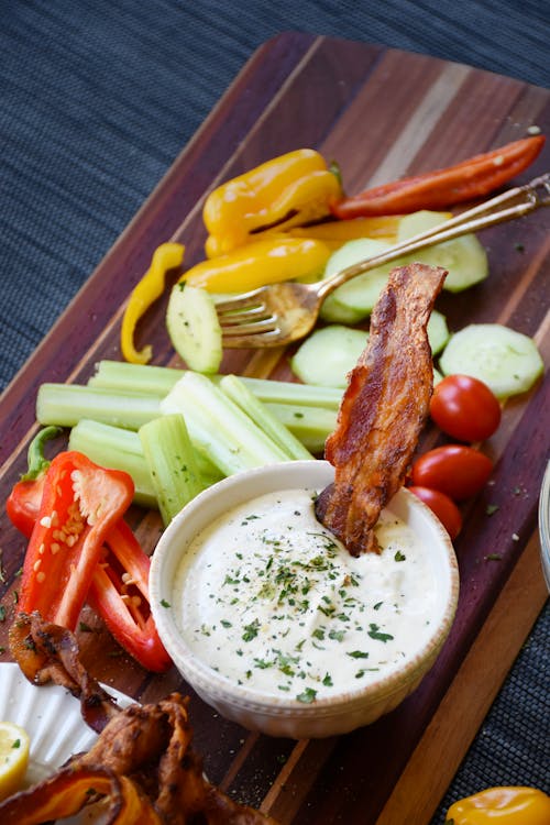 Keto Ranch dressing with bacon and veggies