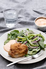 Crispy baked keto chicken with BBQ mayo