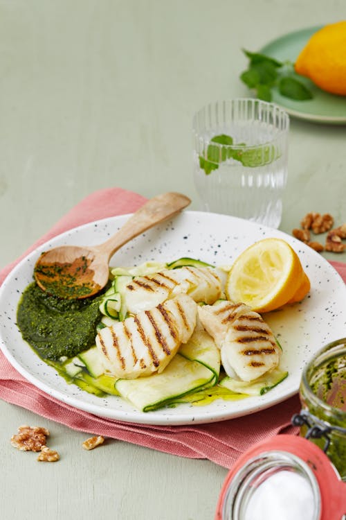 Grilled white fish with zucchini and kale pesto