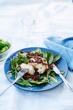 Goat cheese salad with balsamico butter