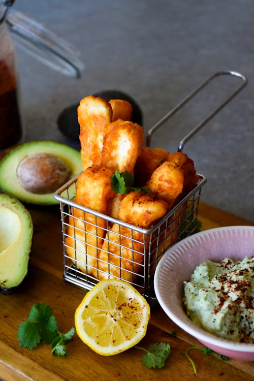 Halloumi fries with avocado dip