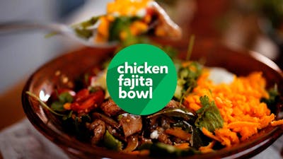Cooking keto: Chicken fajita bowl