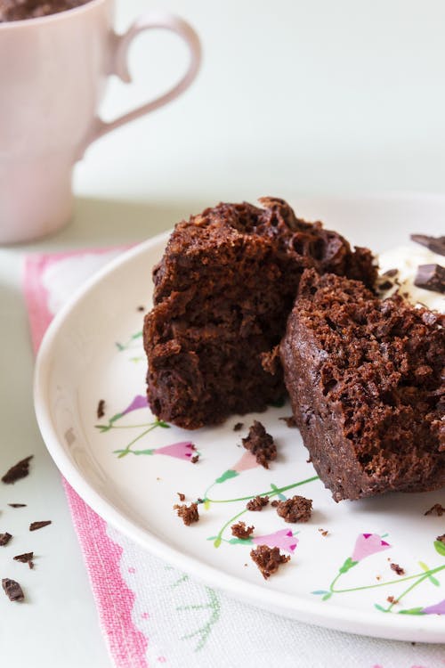 Keto mug cake with chocolate